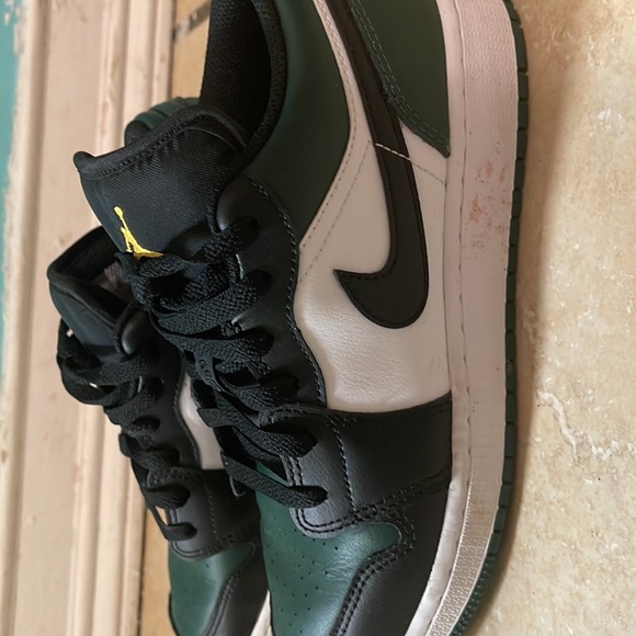 Air Jordan 1 Low 'Green Toe' - Picture 4 of 4